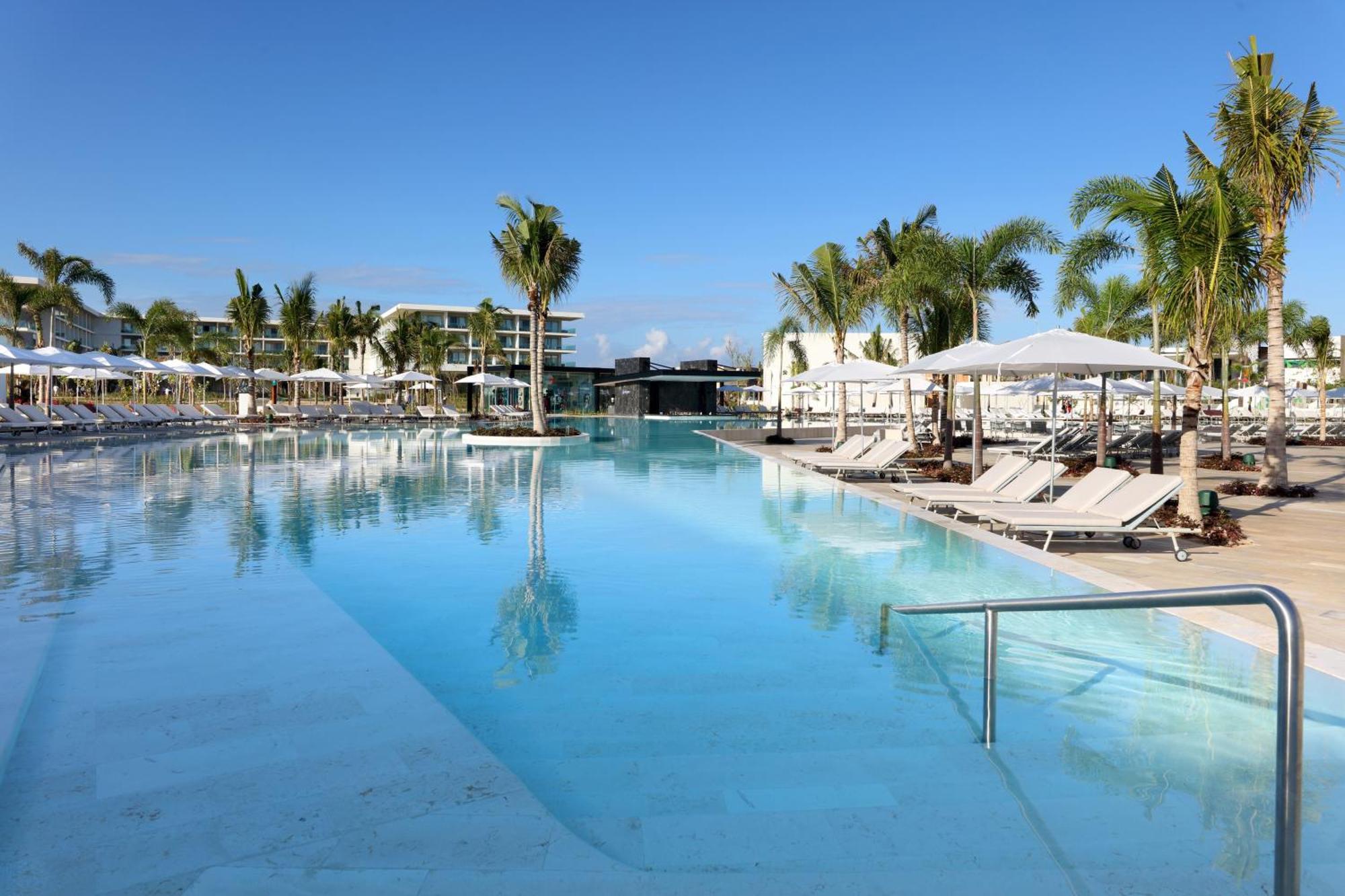 Family Selection At Grand Palladium Select Costa Mujeres Cancun