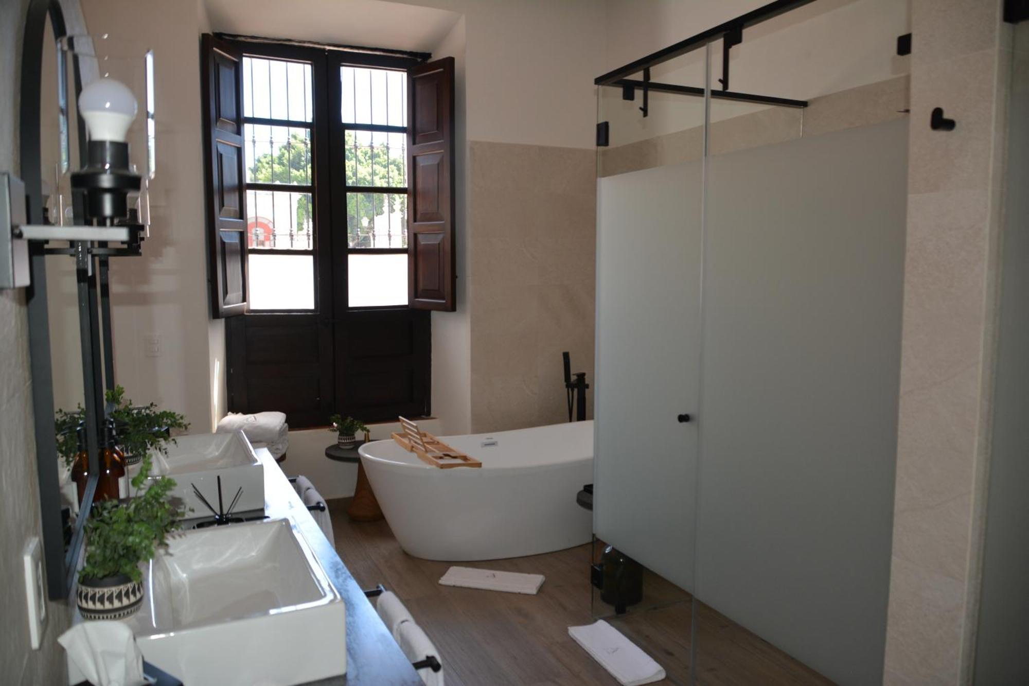 Casa Angeles Hotel 4*