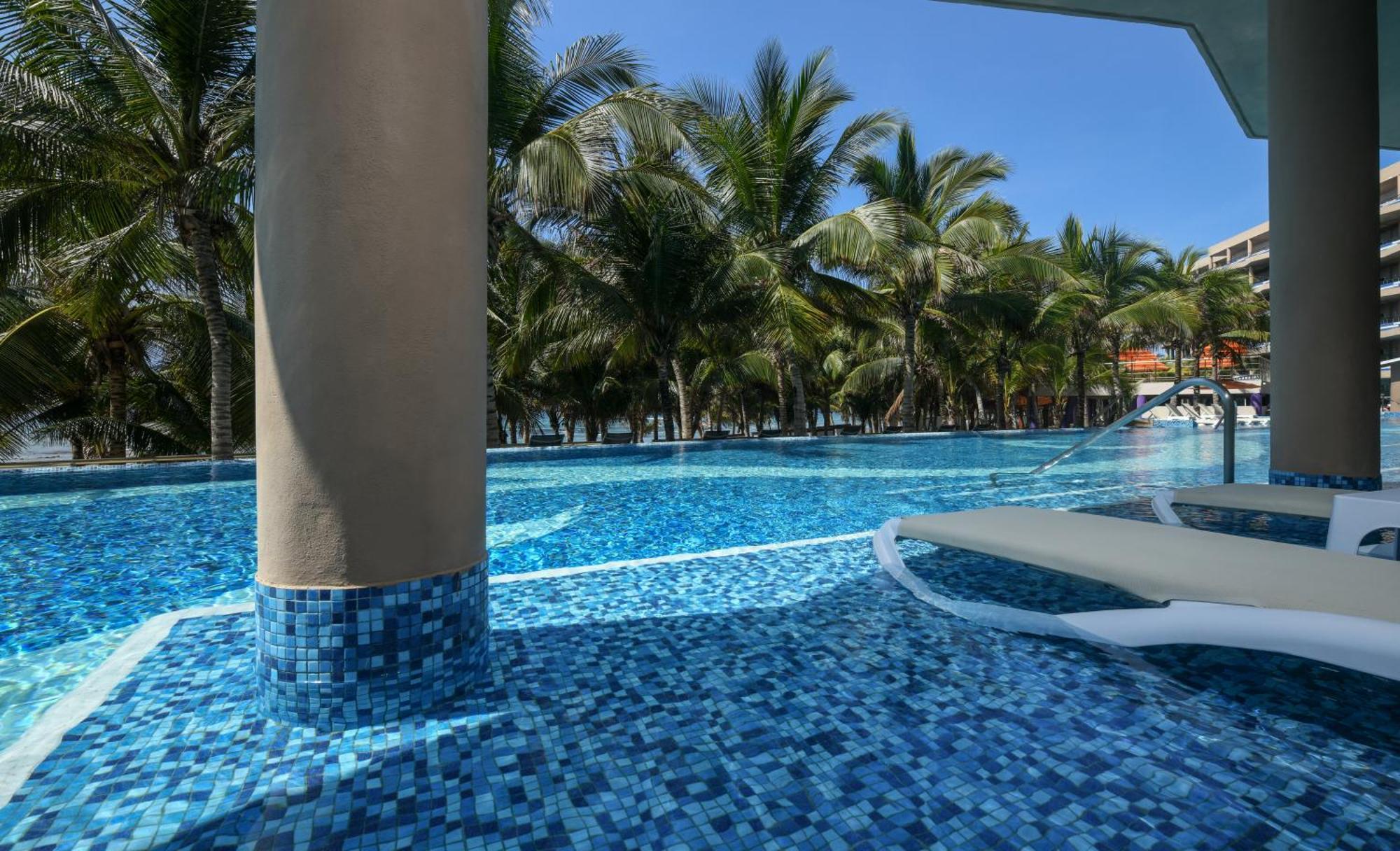 Resort El Dorado Seaside Catamaran, Cenote & Inclusive (adults Only) Xpu Ha