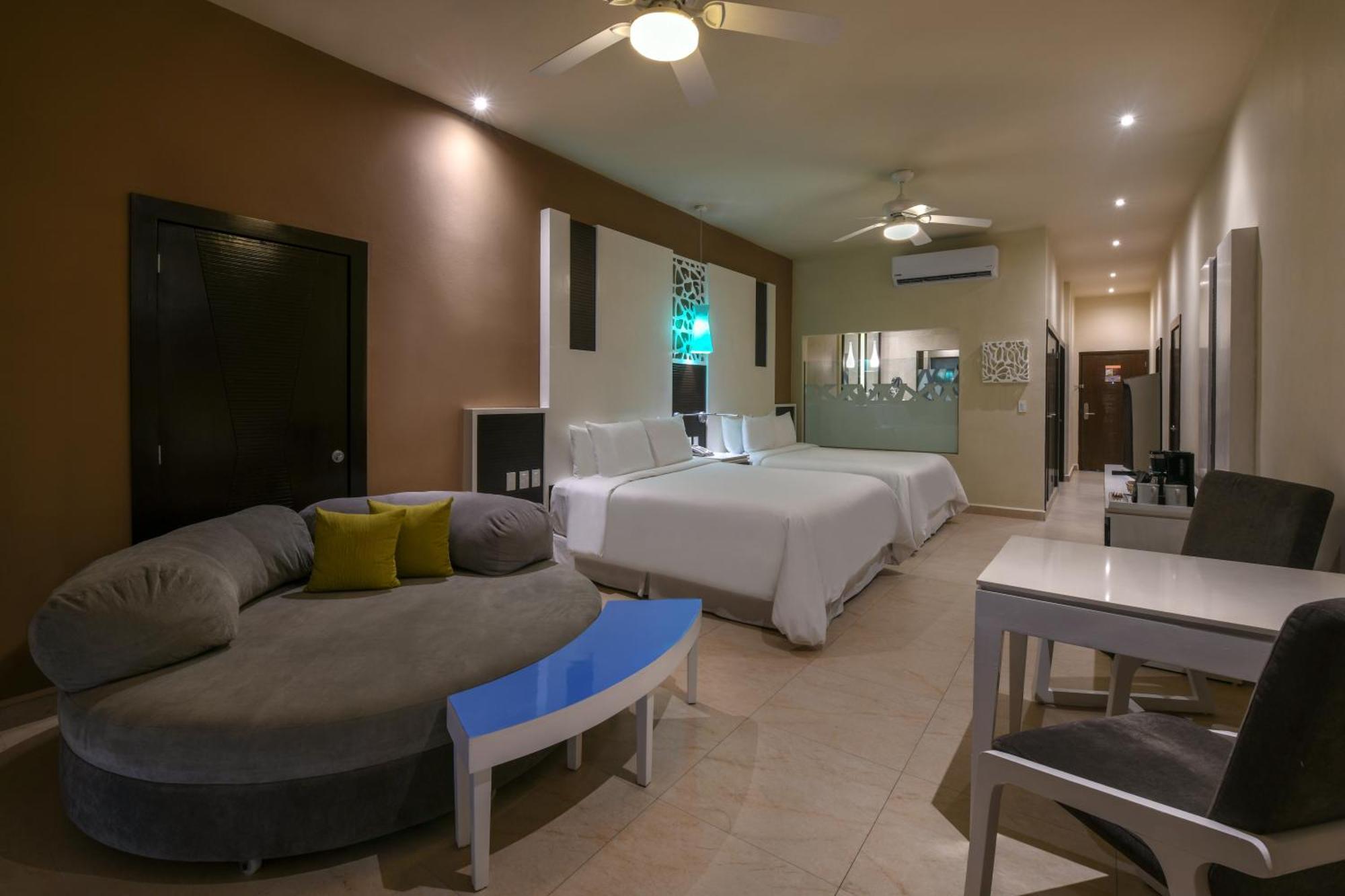 El Dorado Seaside Catamaran, Cenote & Inclusive (adults Only)