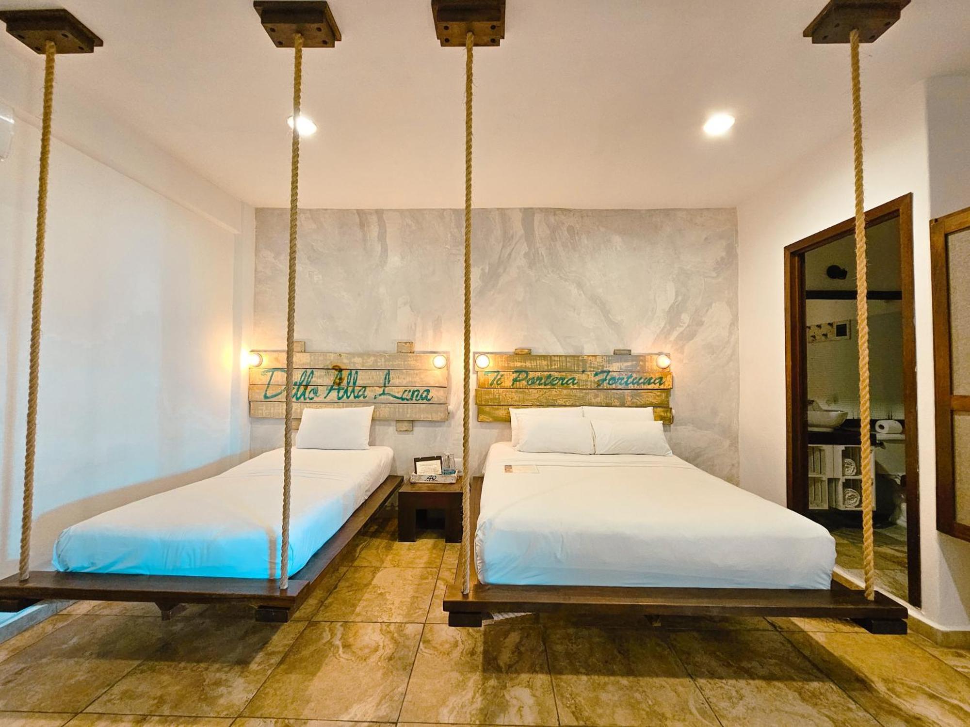 Hotel 40 Canones