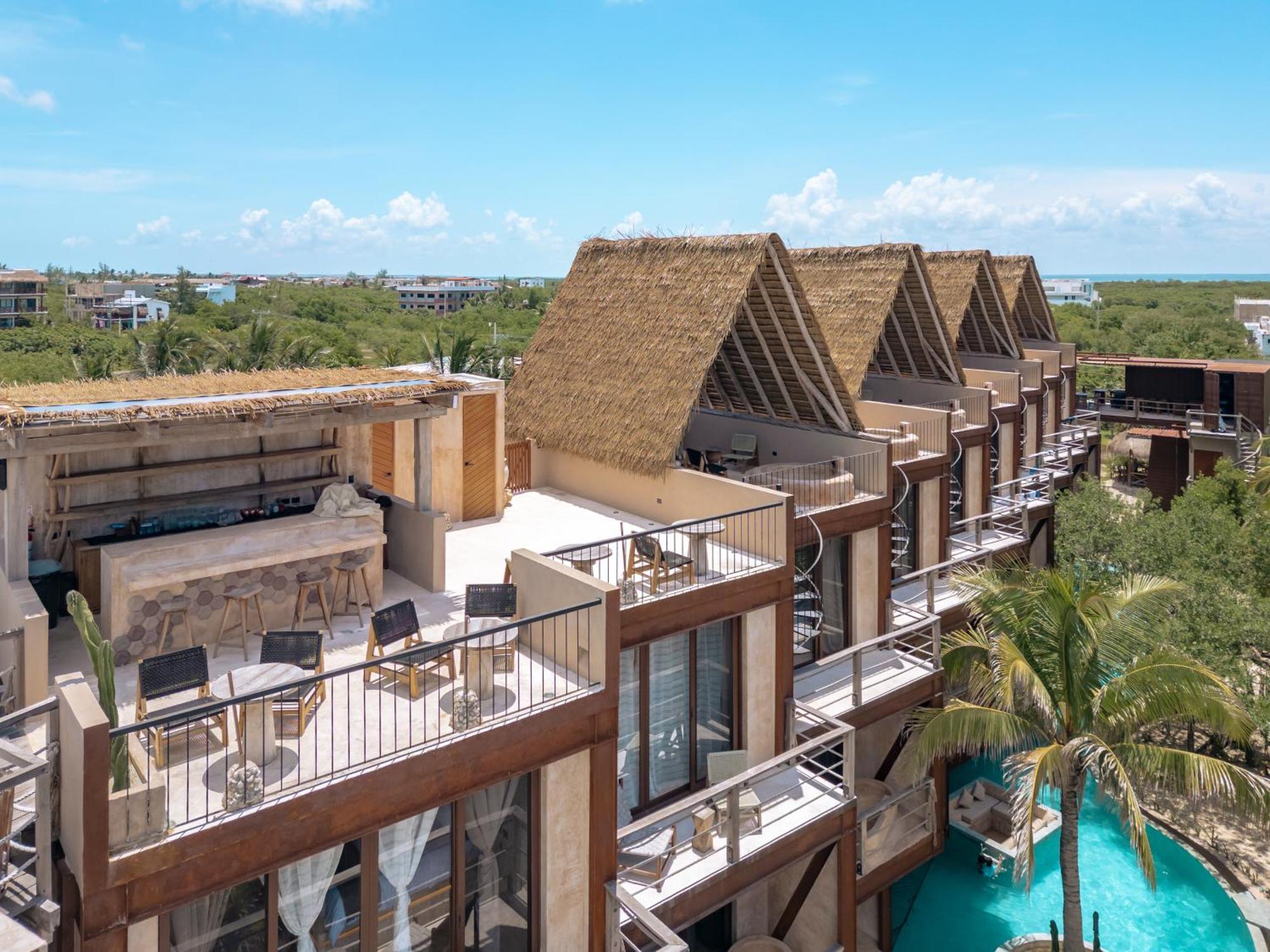 Awa Boutique - Front Hotel 5*