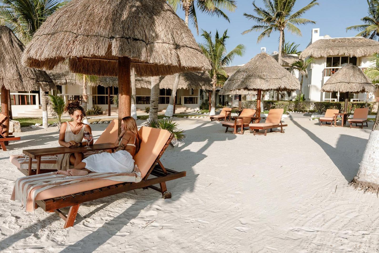 Puerto Front Isla Holbox