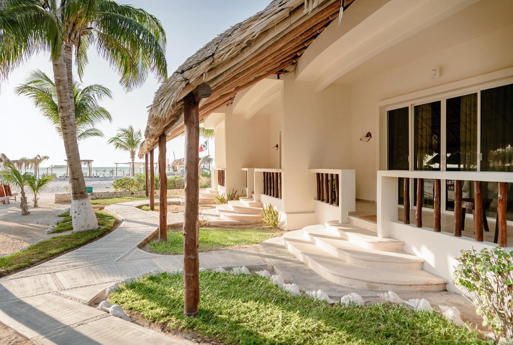 Puerto Front Hotel 4*