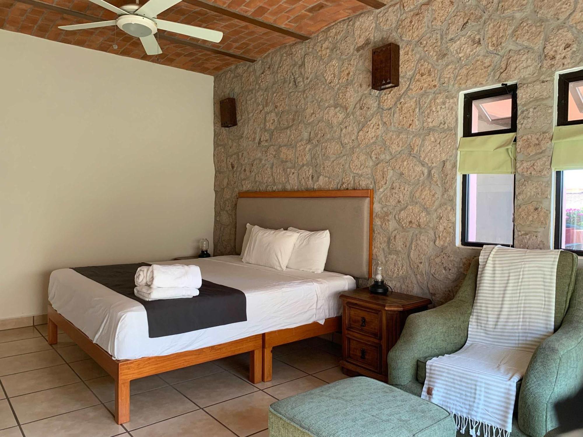 Tikal- Charming 2 Bedroom Wpool * Ajijic