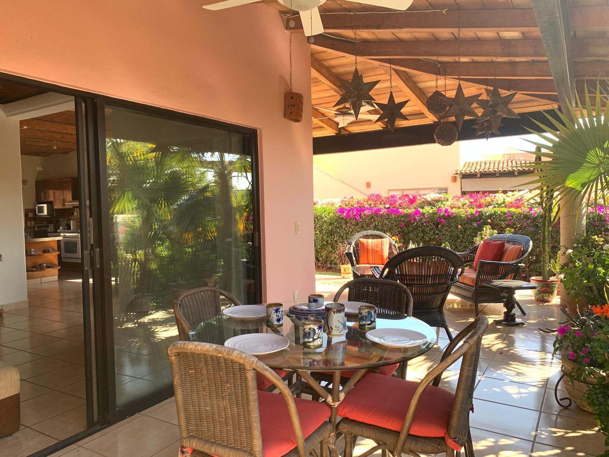 Villa Tikal- Charming 2 Bedroom Wpool