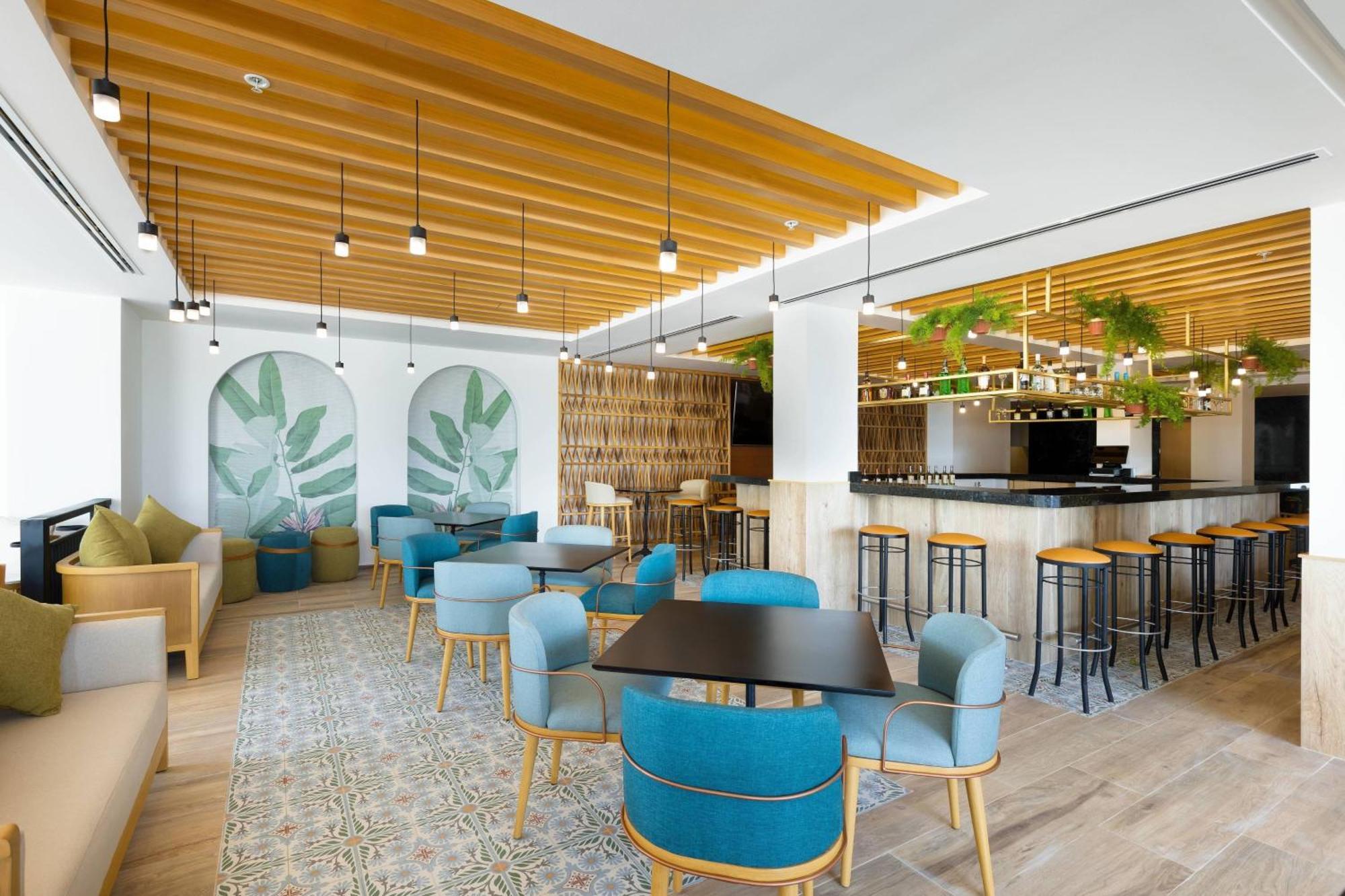 Hotel Courtyard By Marriott Cancun Airport Alfredo V. Bonfil