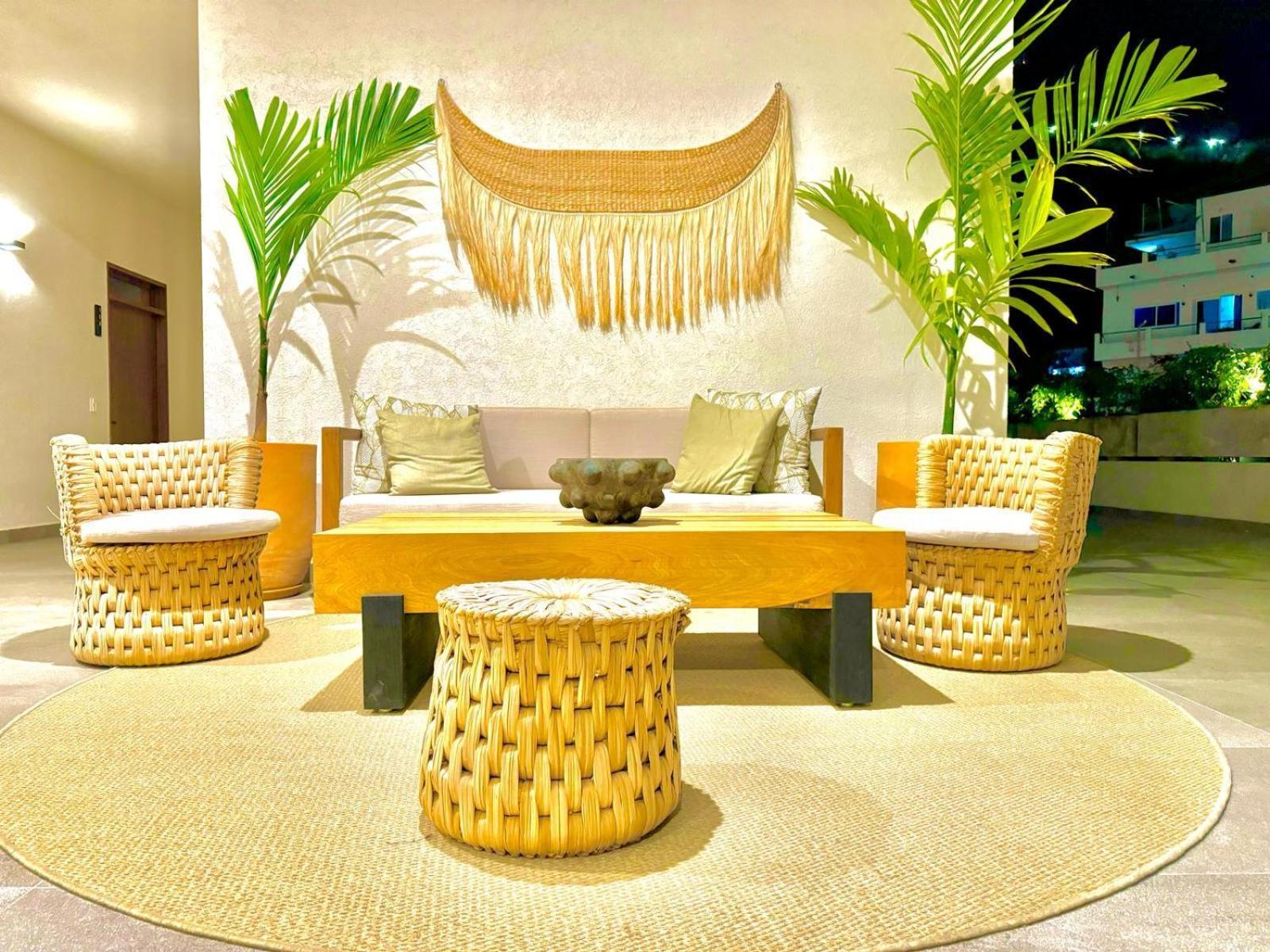 Casa Maya, 1 Bedroom Oasis In Romantic Zone