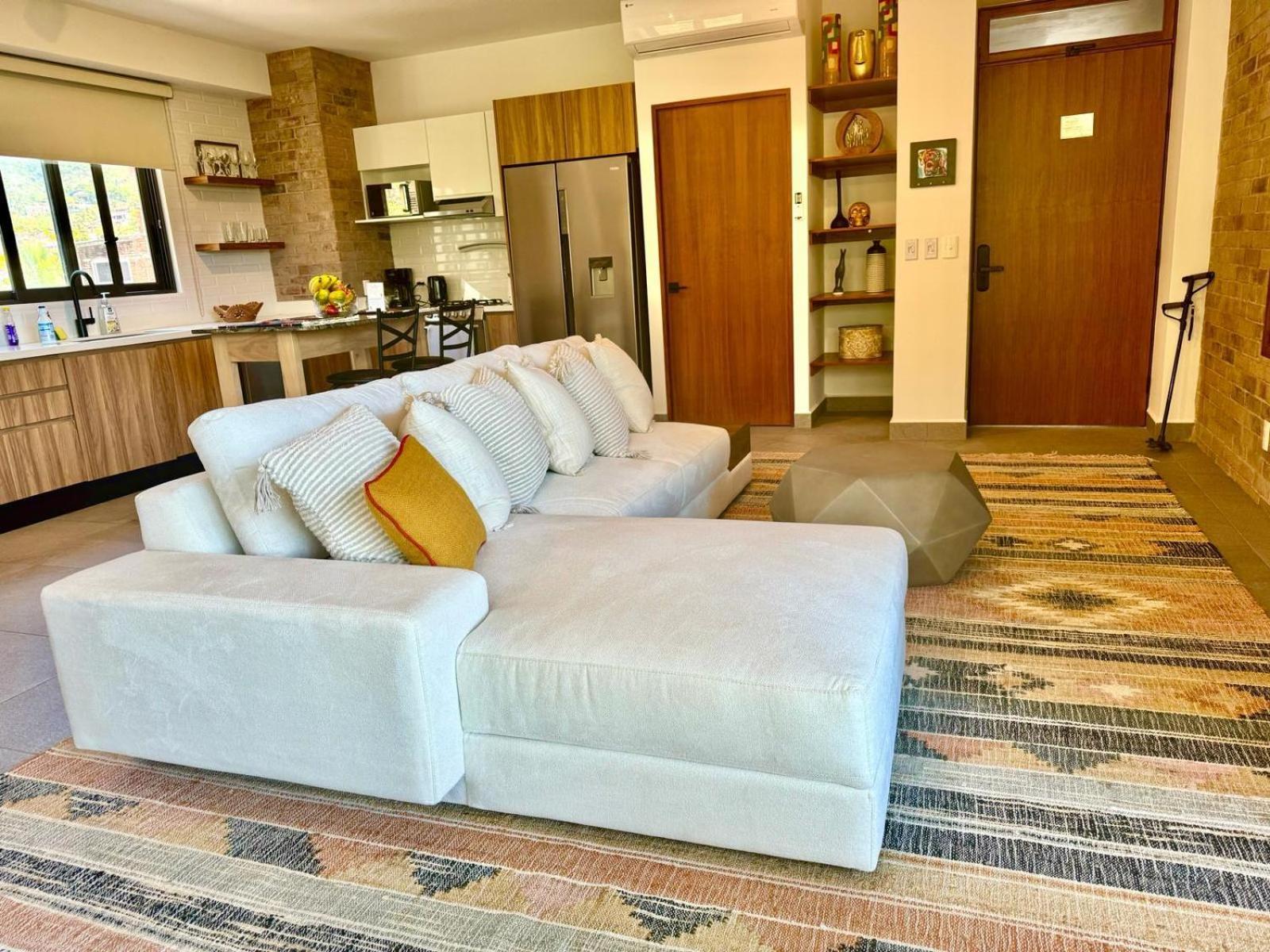 Casa Maya, 1 Bedroom Oasis In Romantic Zone Holiday home