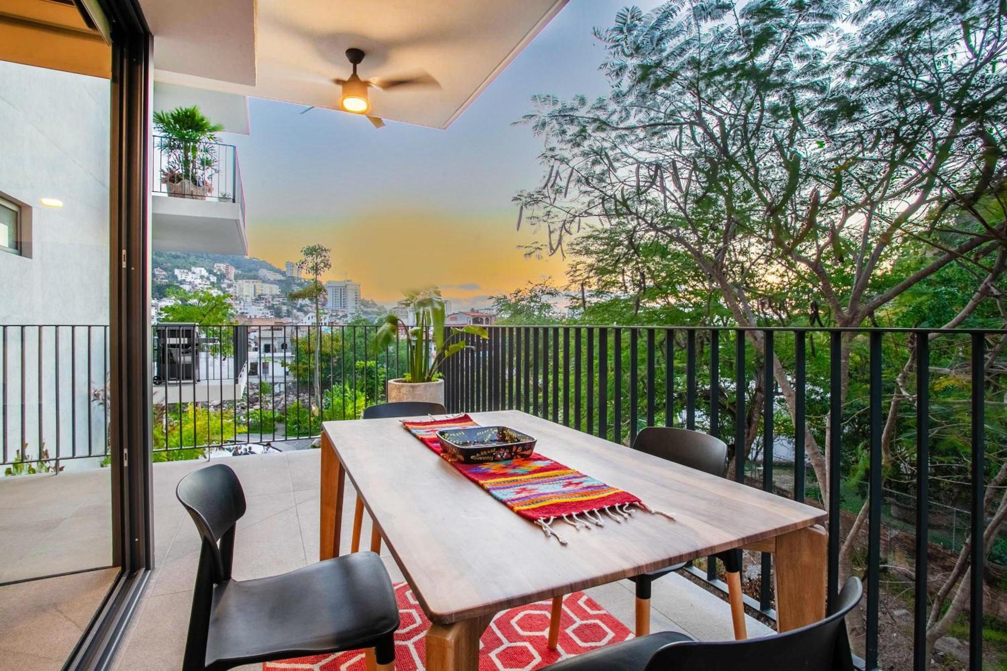 Casa Maya, 1 Bedroom Oasis In Romantic Zone * Puerto Vallarta