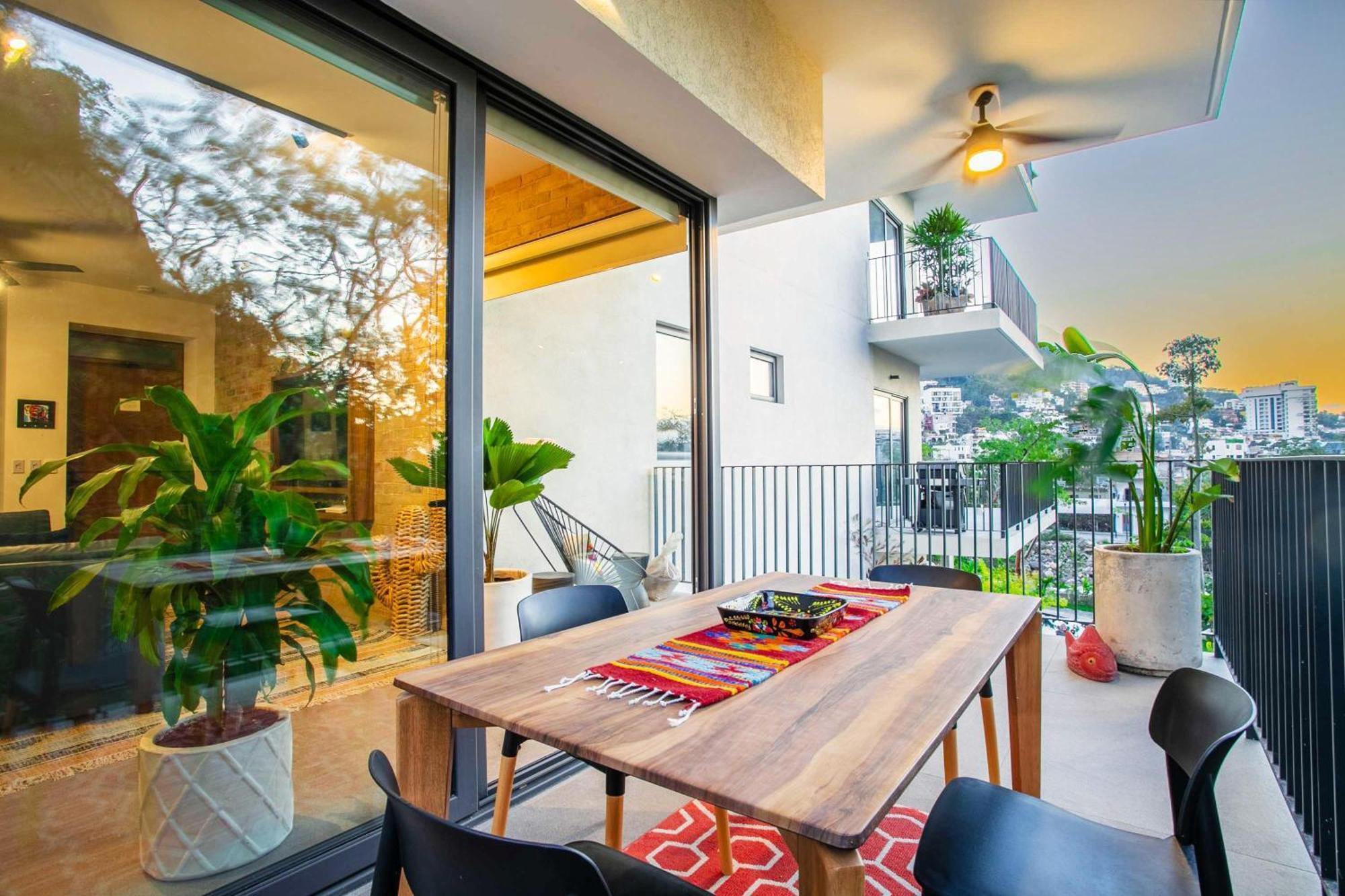 Casa Maya, 1 Bedroom Oasis In Romantic Zone Holiday home *