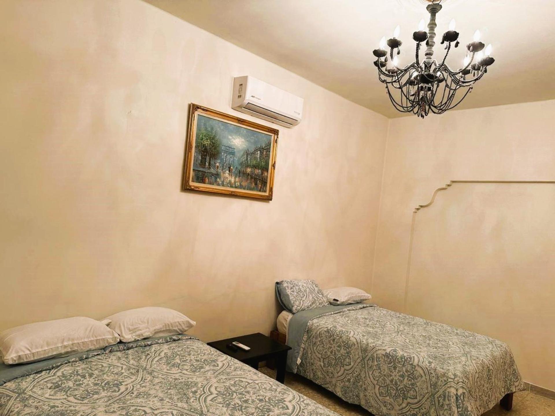 Hostel My Family In - *