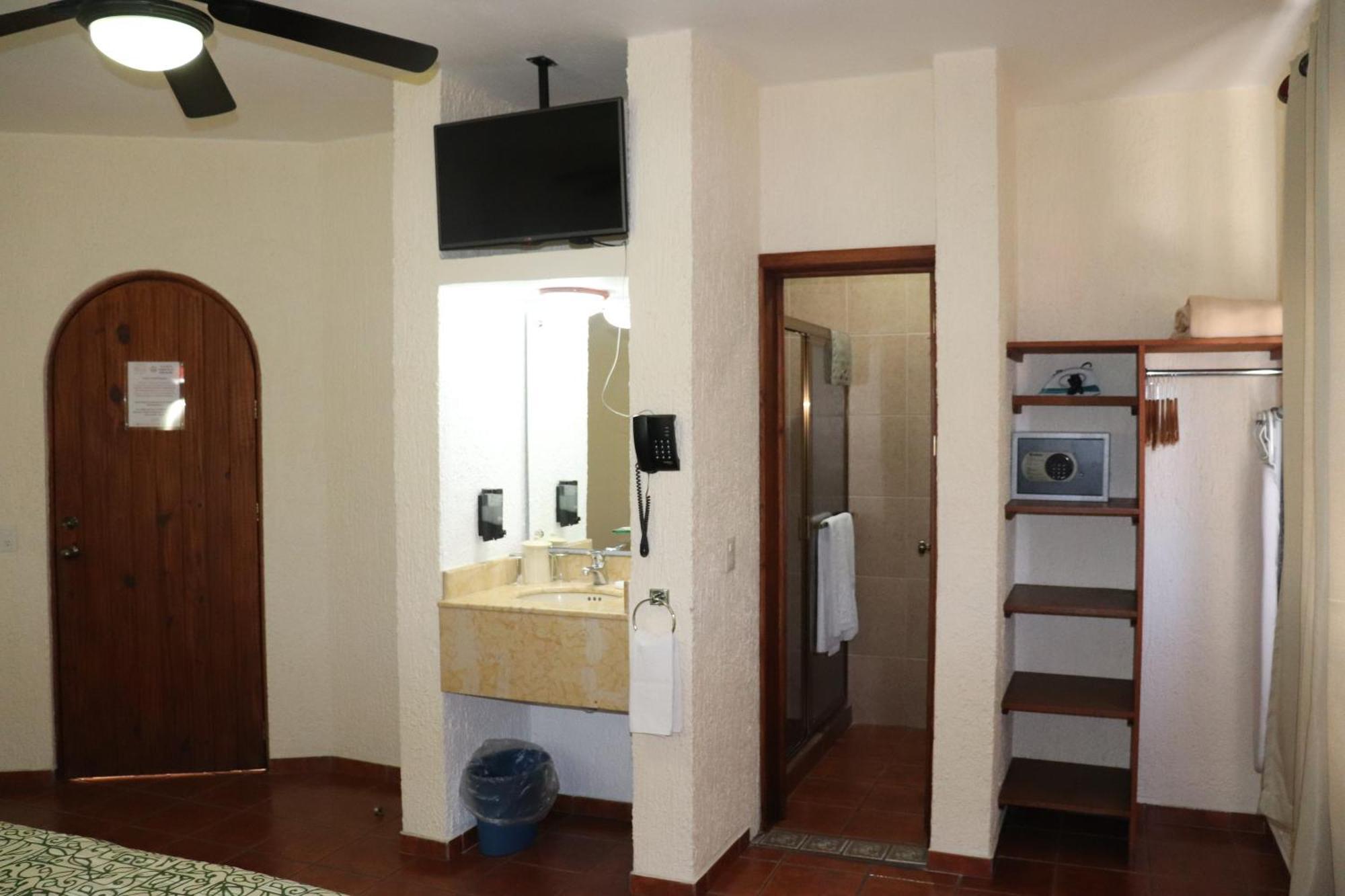 Hotel Casa De Palomas 3*
