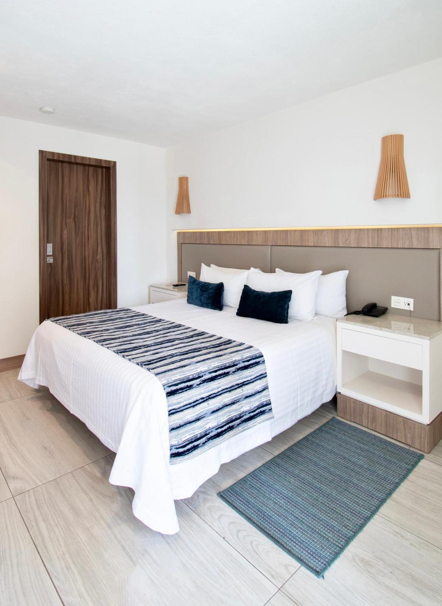 Velvet Plaza Hotel