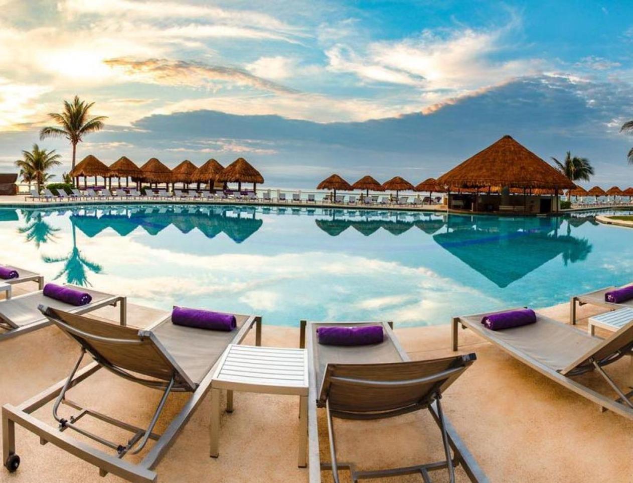 Hotel Club Melia At Paradisus 4*