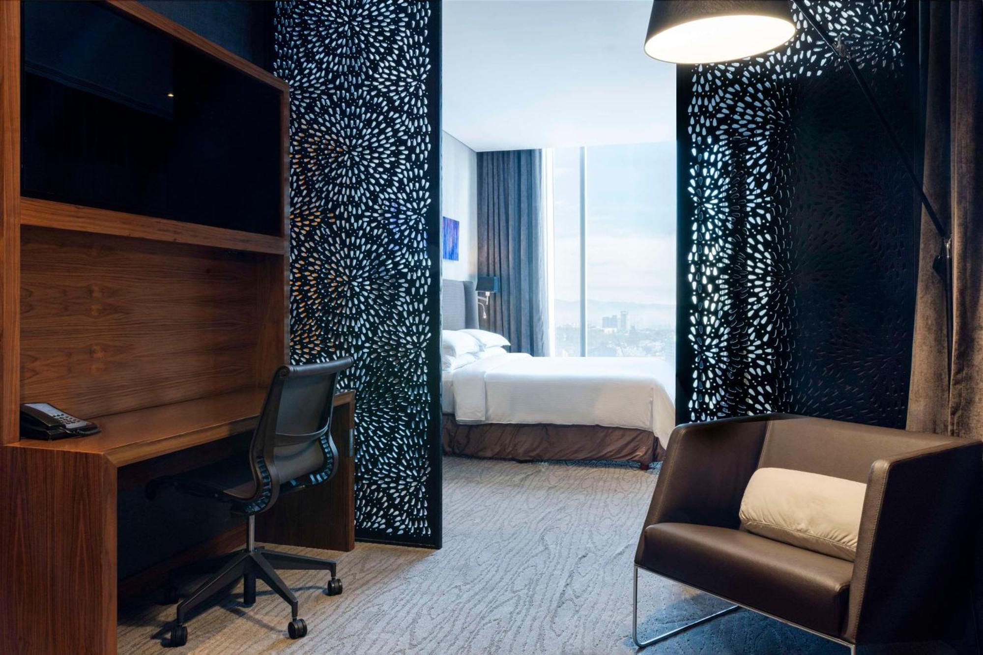 Hilton Santa Fe Hotel Mexico City