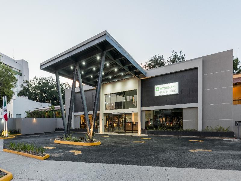 Wyndham Garden Guadalajara Expo Plaza Del Sol Hotel