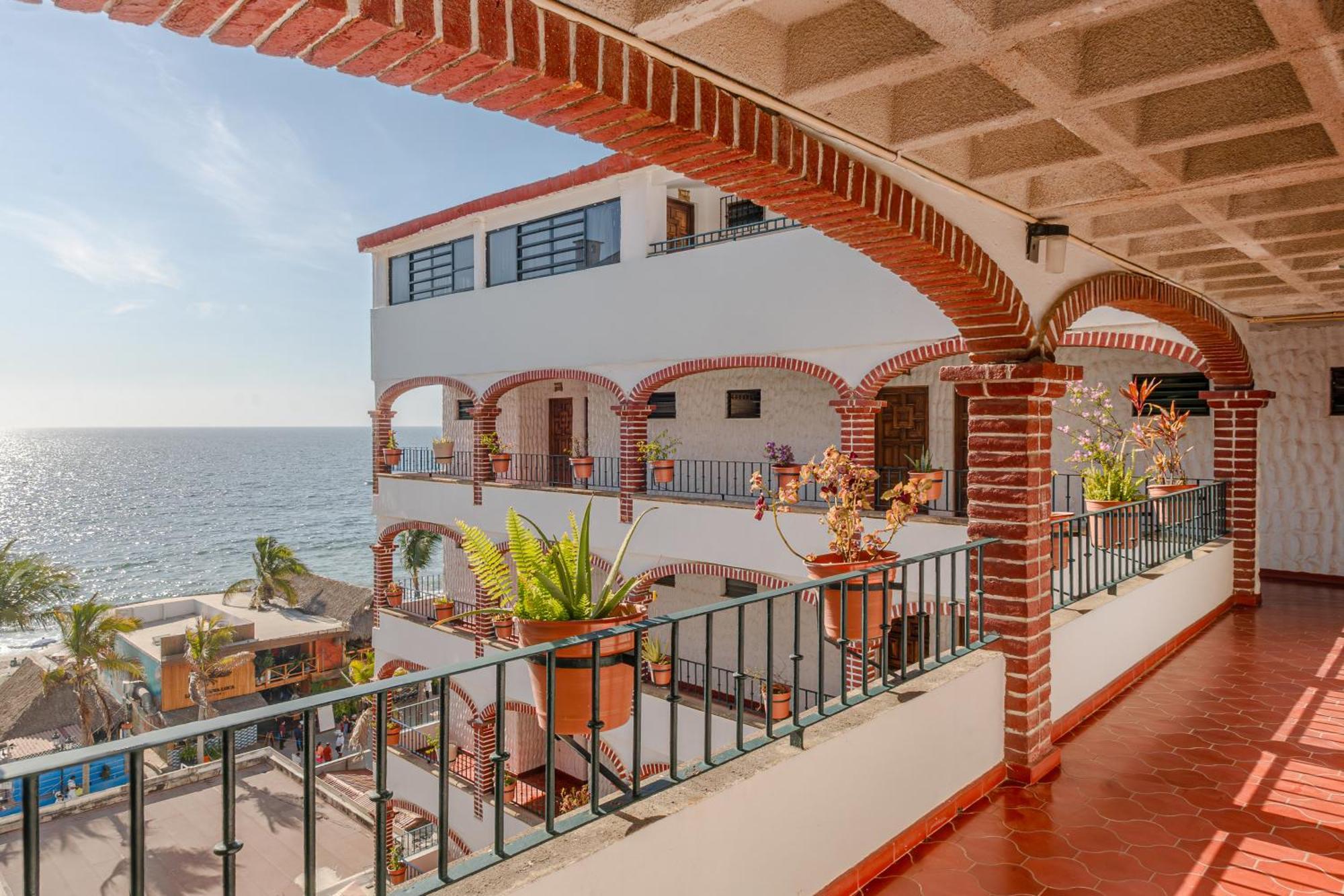 Gaviota Vallarta Hotel