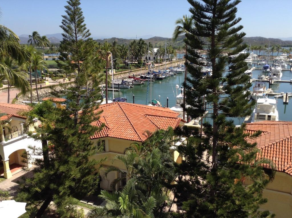 Grand Isla Navidad Golf & With Marina
