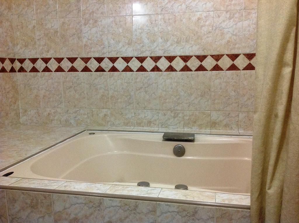 Hotel Plaza Ejecutivo 4*