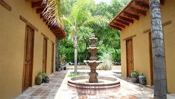 Hotel Jaras Parque Acuatico Y Temazcal 3*
