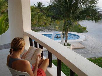 Puerto Front Hotel