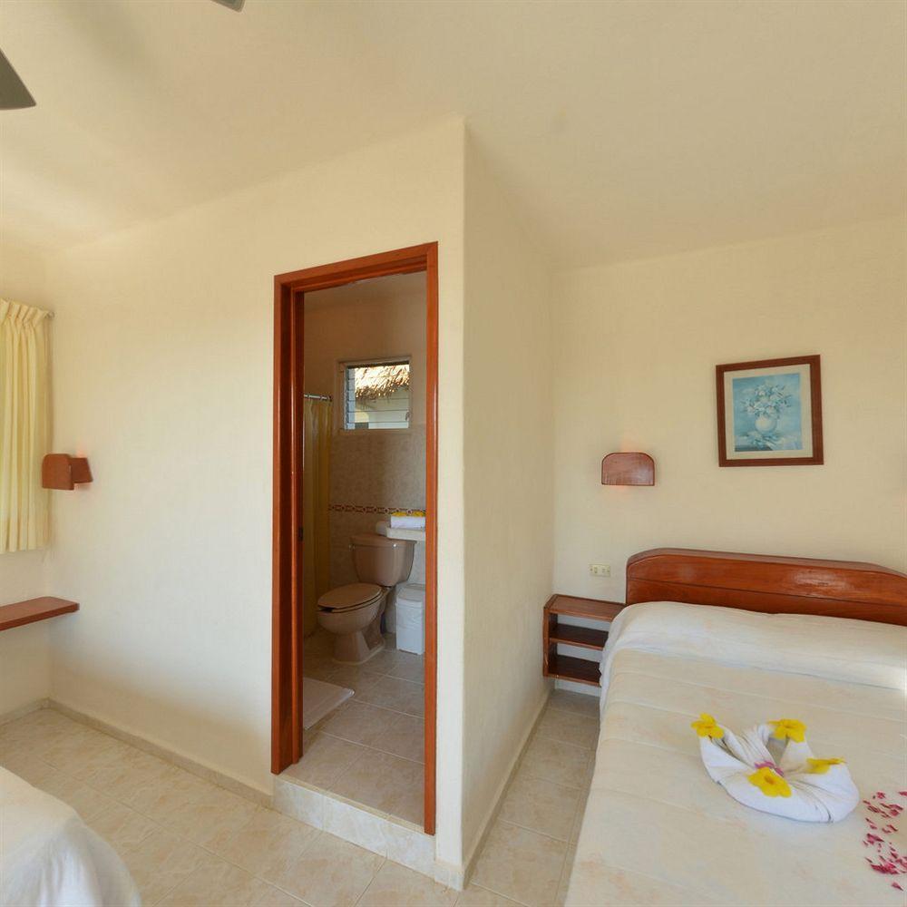 Puerto Front Hotel