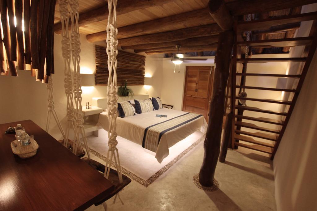 Exe El Pueblito Hotel 4*
