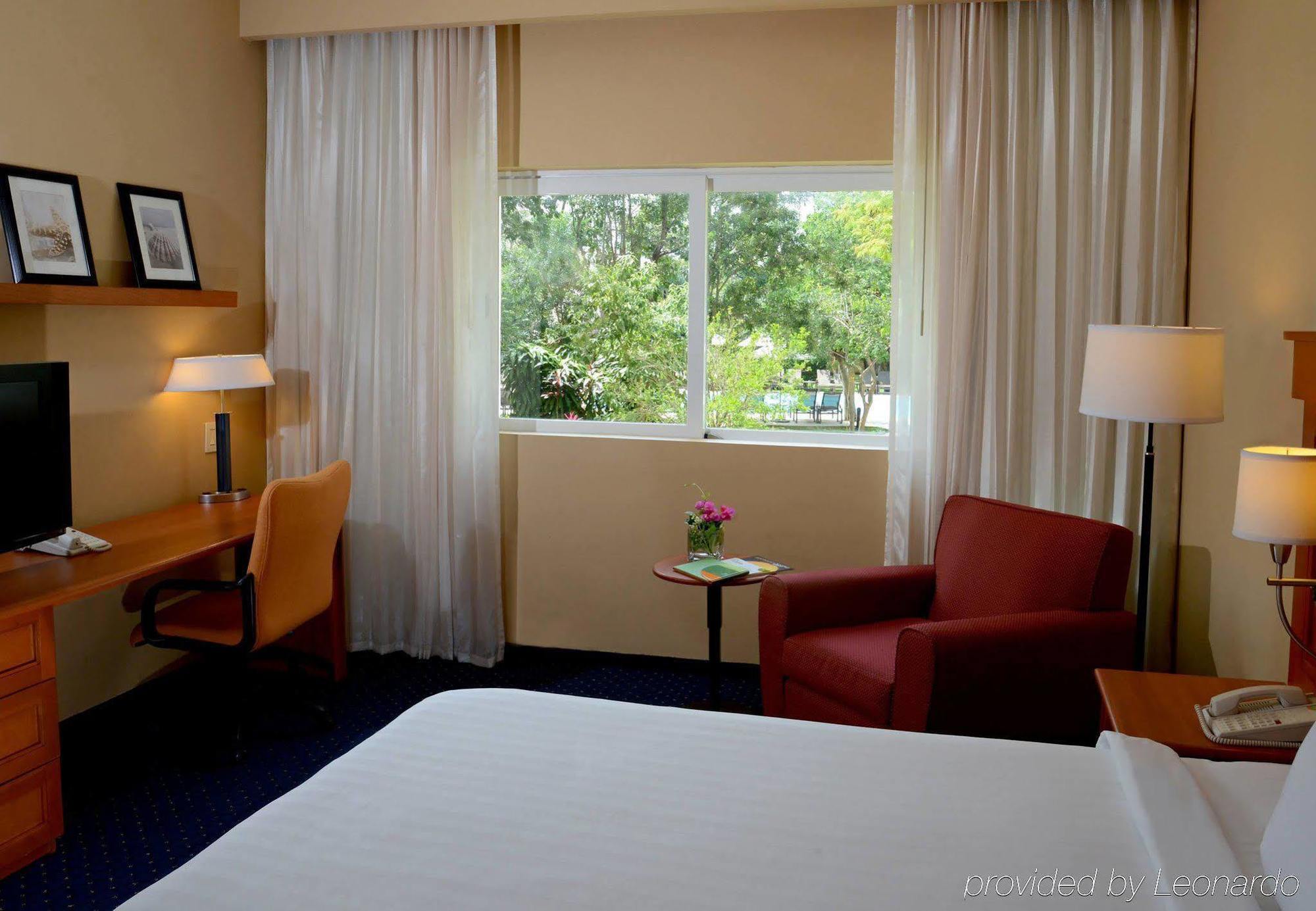 Hotel Courtyard By Marriott Cancun Airport Alfredo V. Bonfil