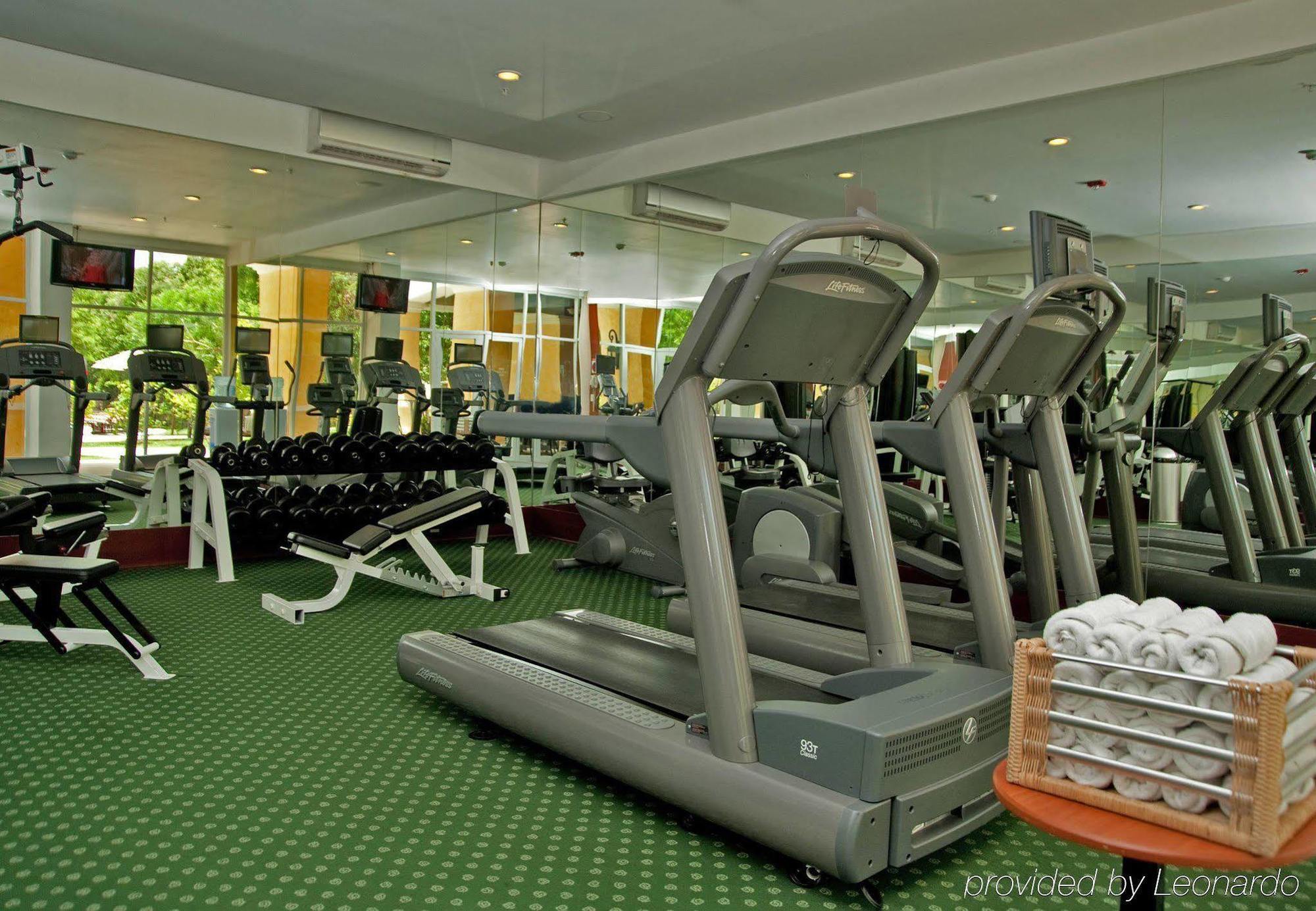 Courtyard By Marriott Cancun Airport 4*