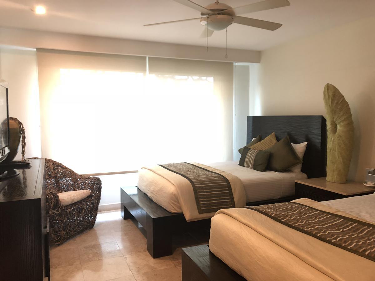 B Pichilingue Esmeralda Apt & Beach Club Apartment Acapulco