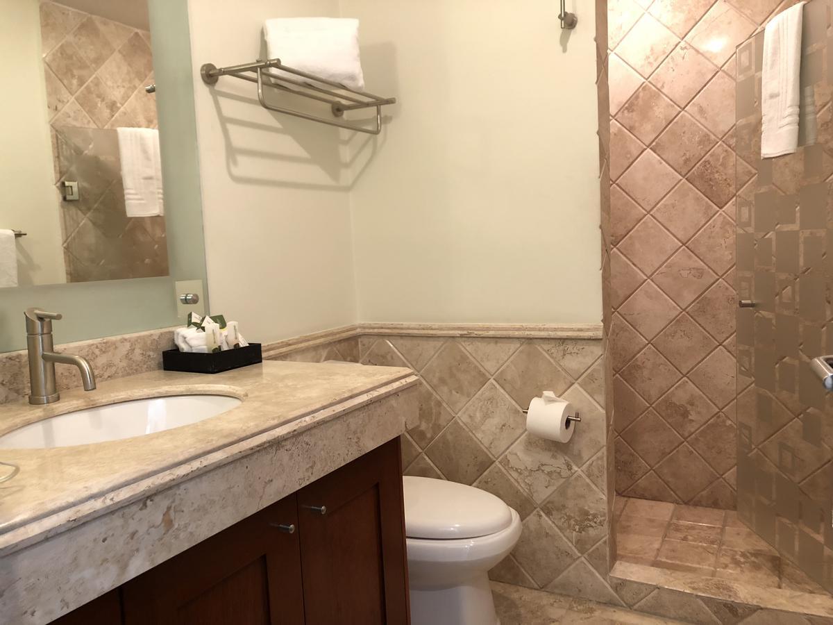 B Pichilingue Esmeralda Apt & Beach Club Apartment *
