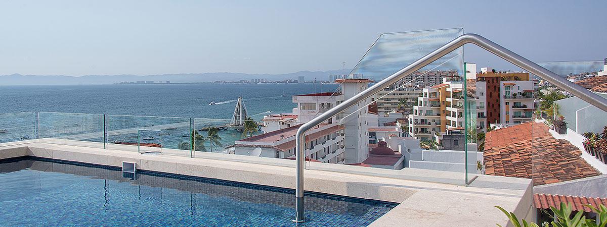 V Luxury Los Muertos Beach Aparthotel 3*