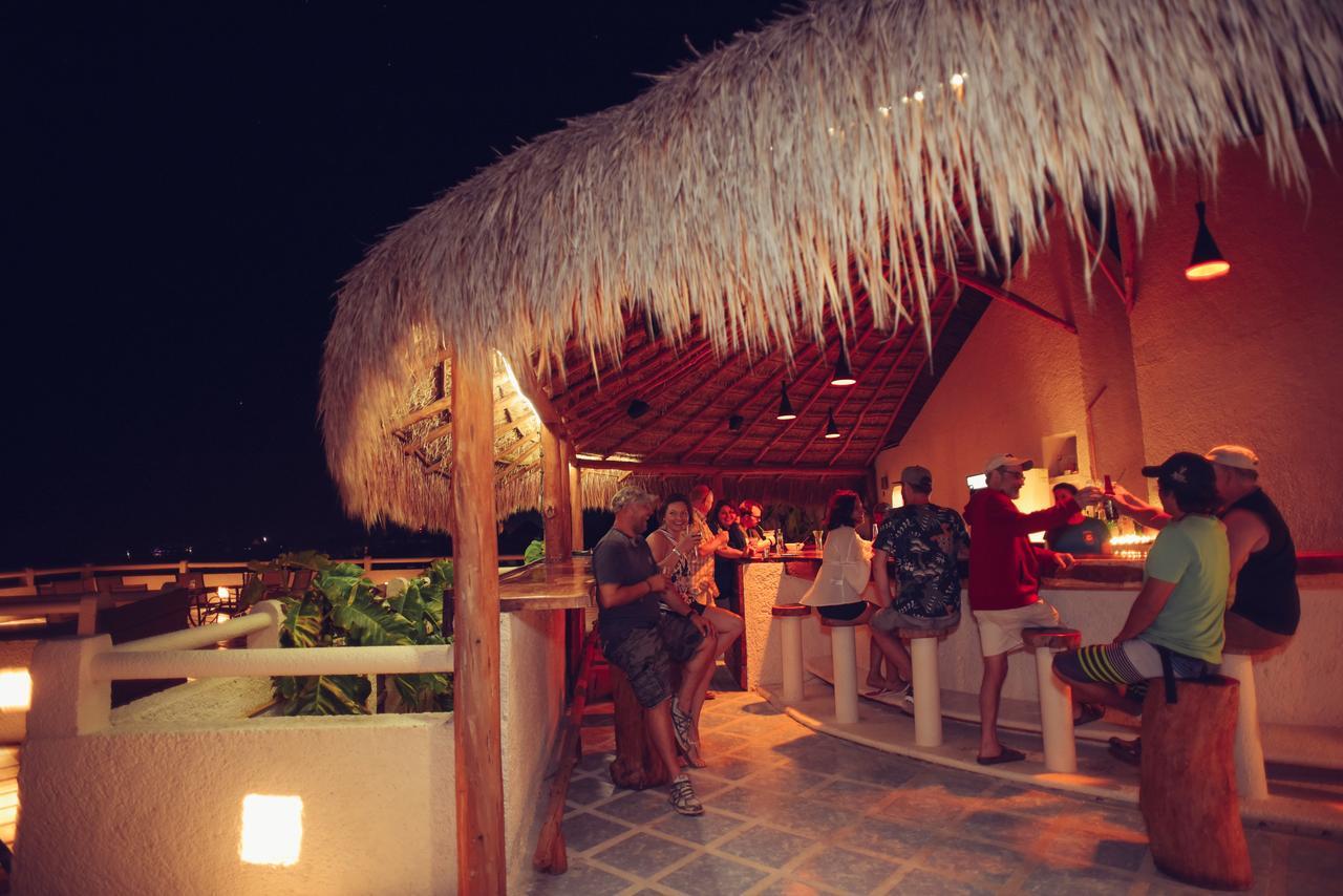 Aquatech Derosa Aparthotel Akumal
