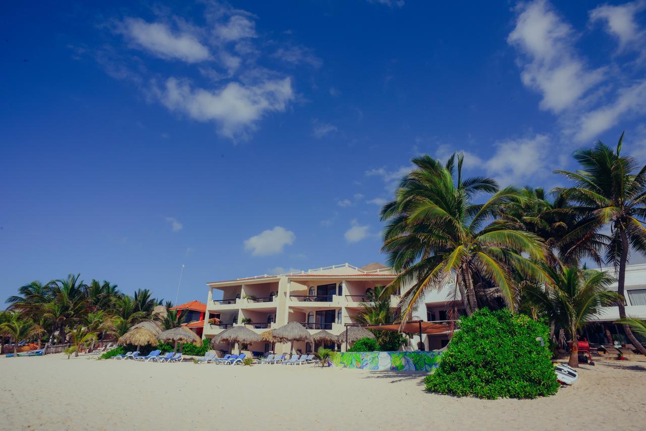 Aquatech Derosa Aparthotel Akumal