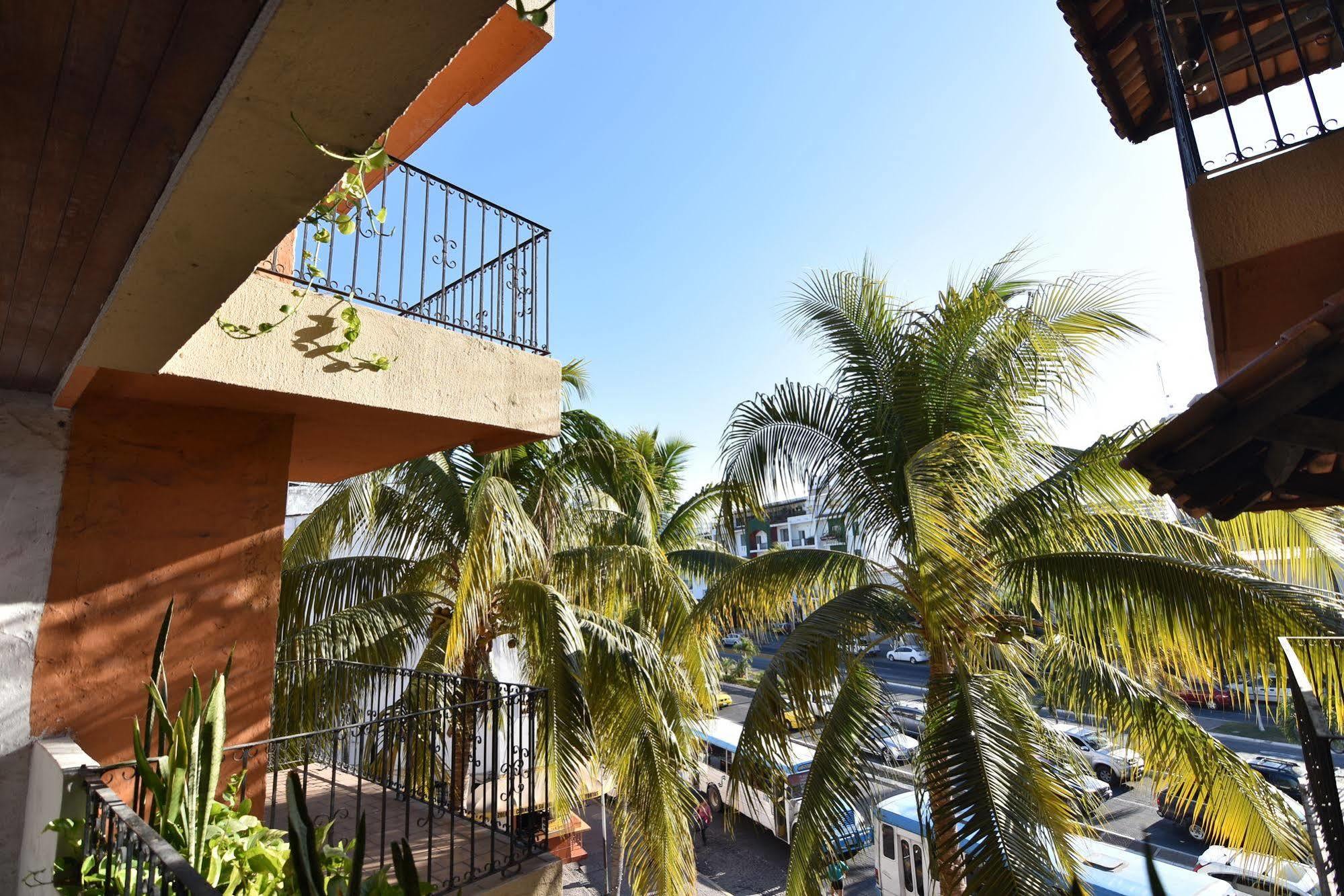 Hotel Del Sol 4*