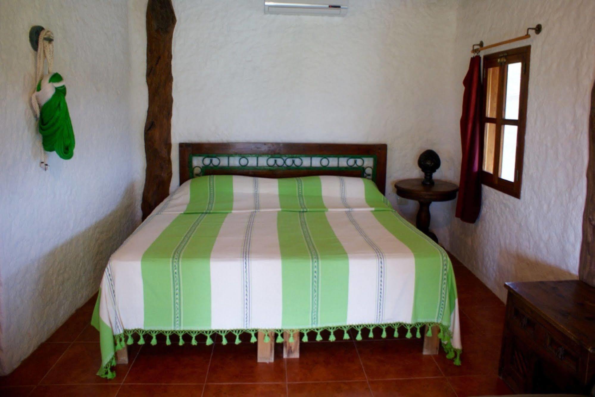 Ensueno & Club Aparthotel