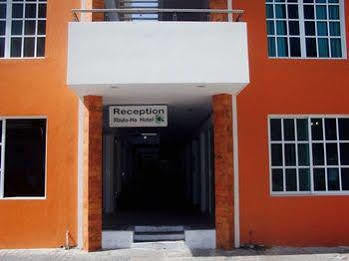 Hotel Xbulu-ha 2*