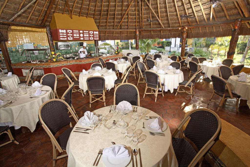 Real Playa Del Carmen & Beach Club Hotel