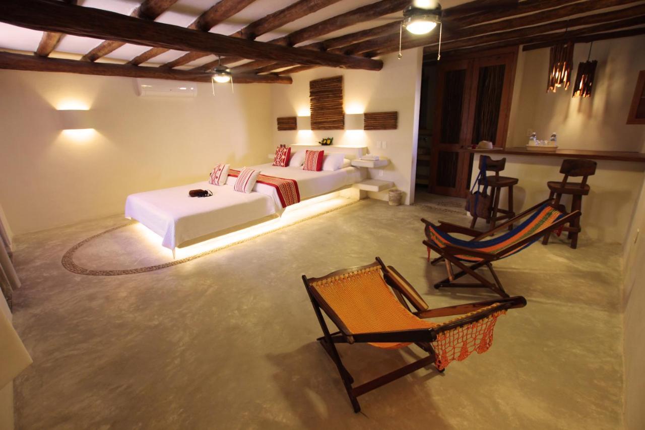 Exe El Pueblito Hotel 4*