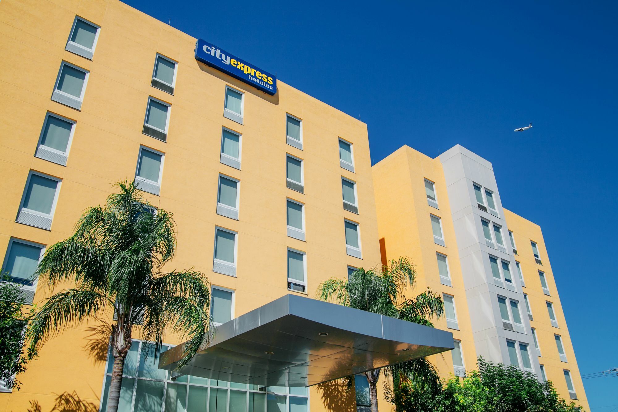 Express By Marriott Monterrey Aeropuerto