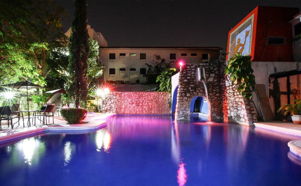 Hotel Xbalamque & Centro