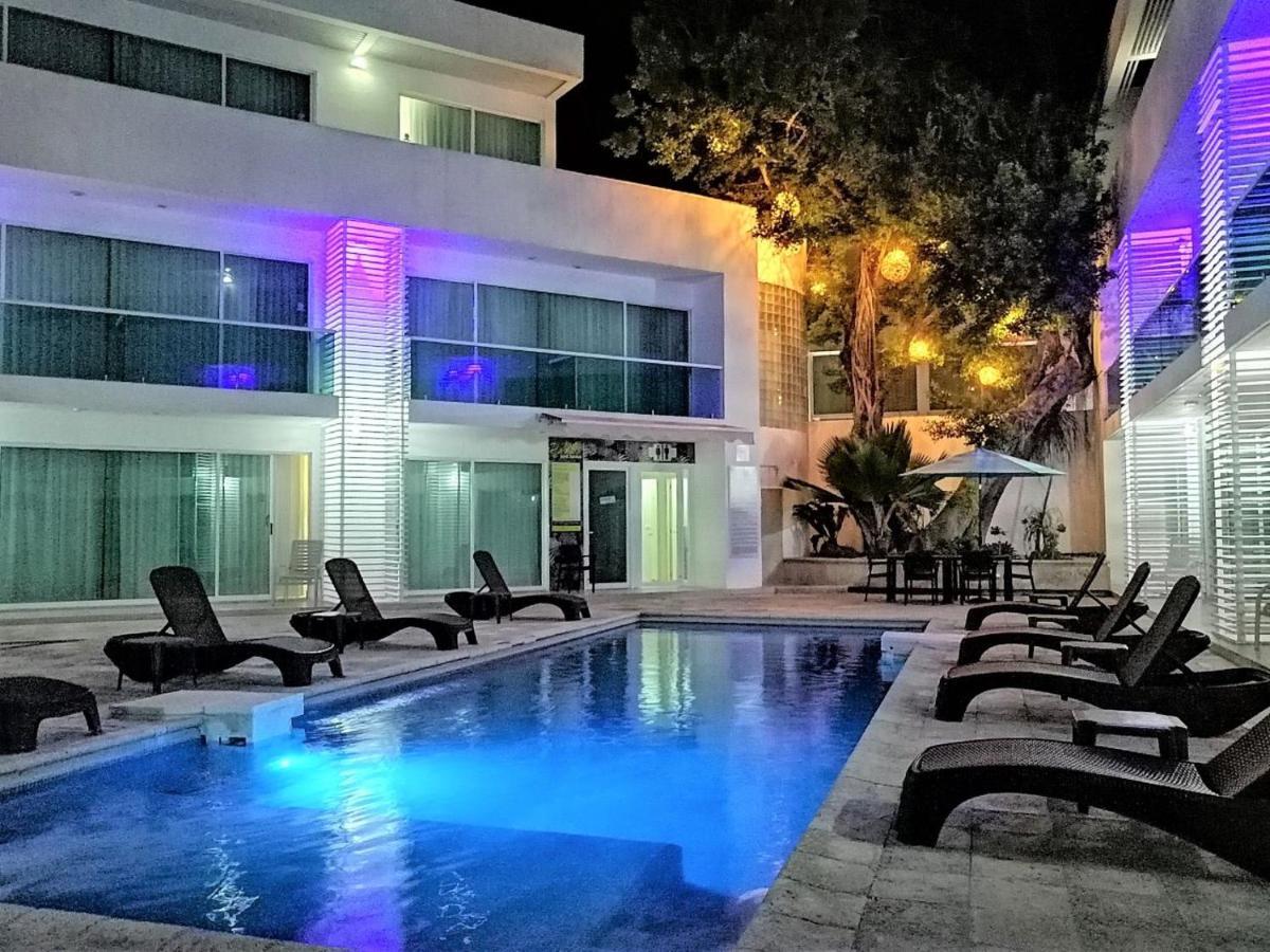Cocos Hotel 4*