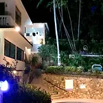 Villa Costa Chica Comodisimo Piscina Gigante Jardines
