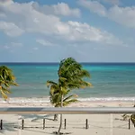 Mareazul Beach Front Resort Playa Del Carmen