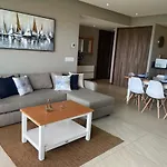 Hermosa Playa En Acapulco Diamante, Isla Residence