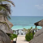 Punta Piedra Beach Posada