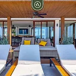 Great Apartment With Rooftop Pool