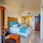 Bayview Two Bedroom Executive Suite - Corazon Cabo