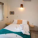 Canto Del Mar Hotel - Zihuatanejo - Suites Con Cocina